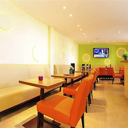Hotel Color