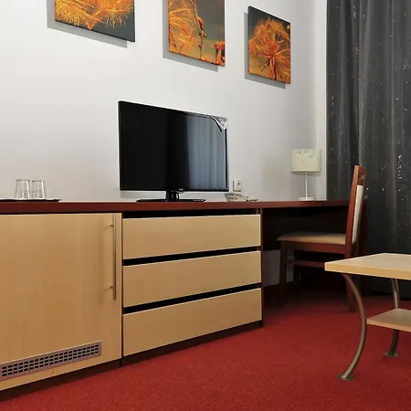 Color Otel 3*