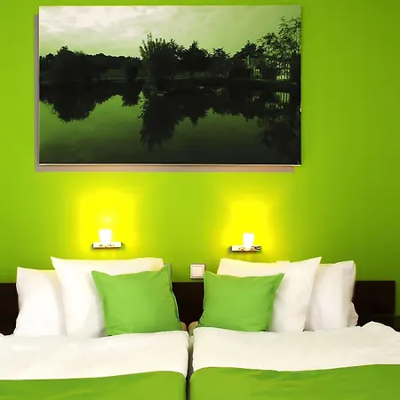 Color Hotel 3*
