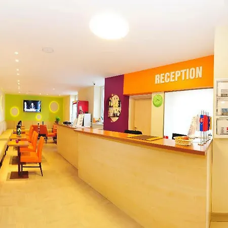 Hotel Color