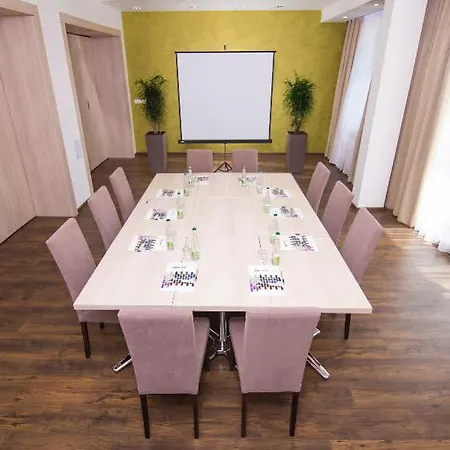 Color Hotel Pressburg