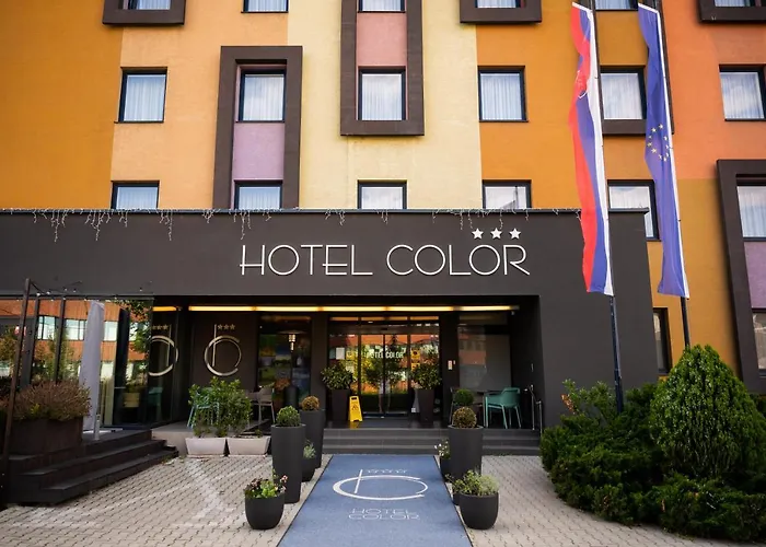 Color 3* Μπρατισλάβα